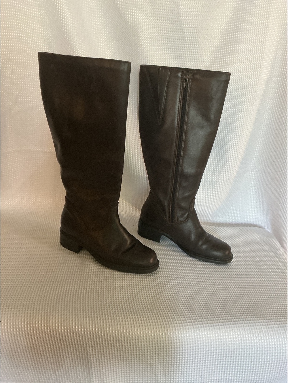 Martino Brown Leather Knee High Riding Boots Size 6B Zip Block Heel 1064188 02